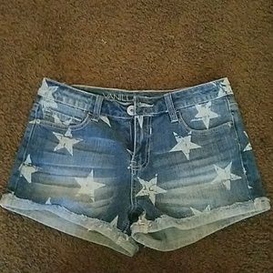 Vanilla star shorts